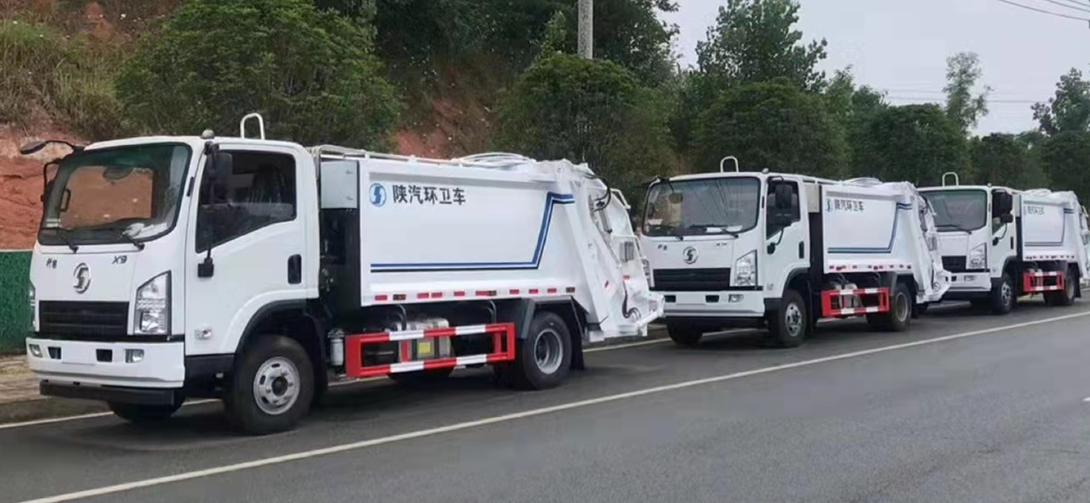陕汽6-8方压缩垃圾车