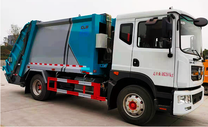 东风D9，十方压缩垃圾车