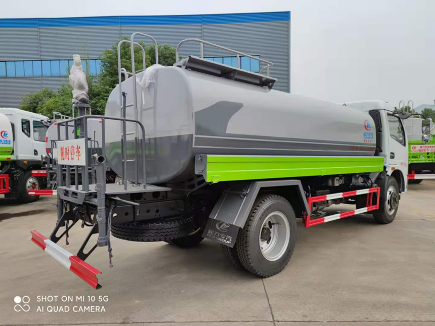 D7.F7系列9.28方洒水车