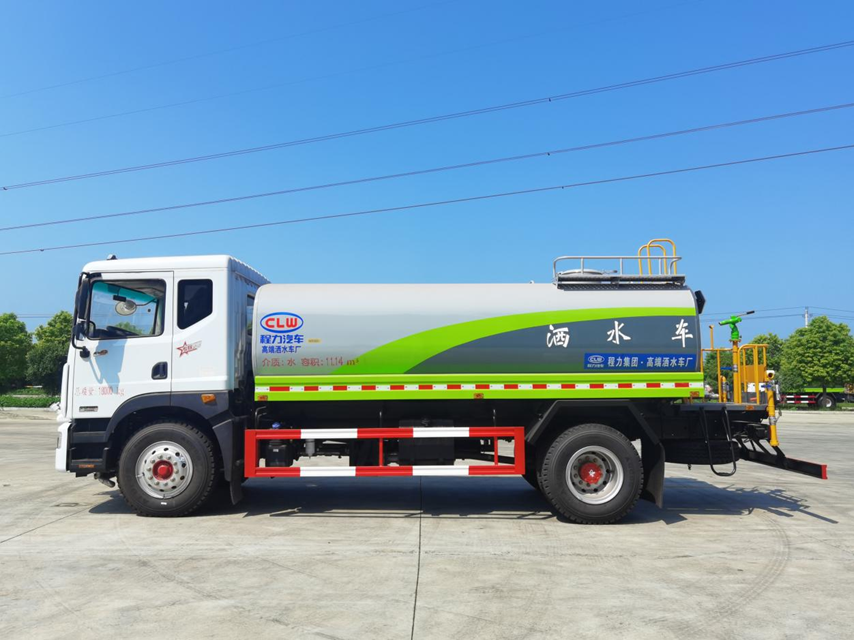 D9系列13.7方洒水车