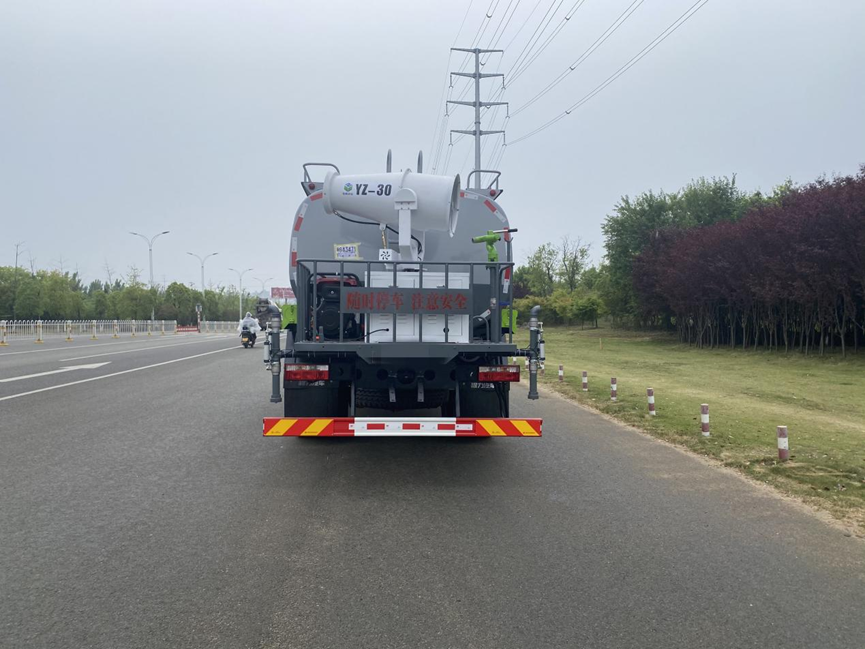 D9系列13.84方绿化喷洒车