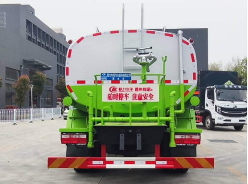 福瑞卡系列12.67方绿化喷洒车