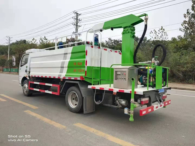 东风F7抑尘车
