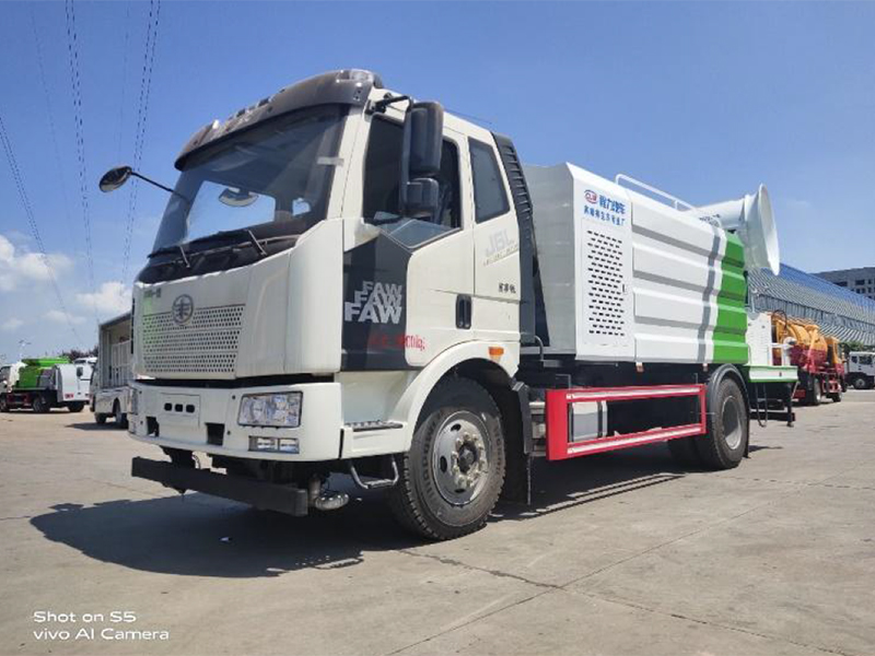 解放12方大柴225抑尘车